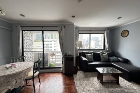 Condominio de 2 dormitorios en Khlong Toei, Bangkok, Tailandia № 155454 - foto 2