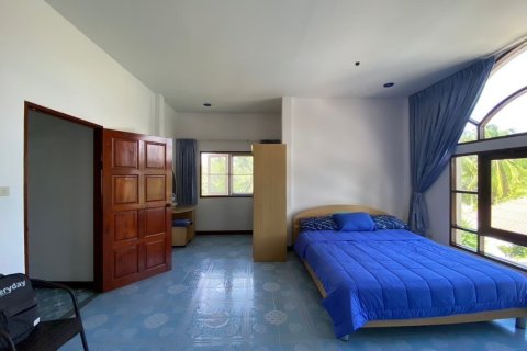 Chalet de 4 dormitorios en Hua Hin, Tailandia № 168801 - foto 8