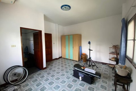 Chalet de 4 dormitorios en Hua Hin, Tailandia № 168801 - foto 11