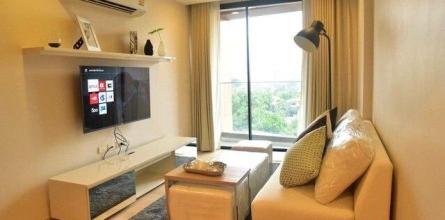 Condo in Watthana, Bangkok, Thailand, 2 bedrooms  № 171825
