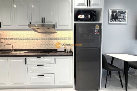 Condominio de 1 dormitorio en Jomtien Beach, Pattaya, Tailandia № 204837 - foto 8
