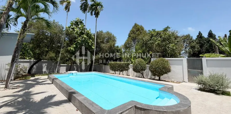 Casa de 4 dormitorios en Ban Ratsada, Tailandia № 209623