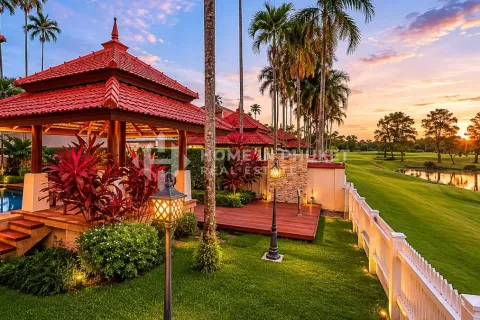 Casa de 4 dormitorios en Phuket, Tailandia № 209622