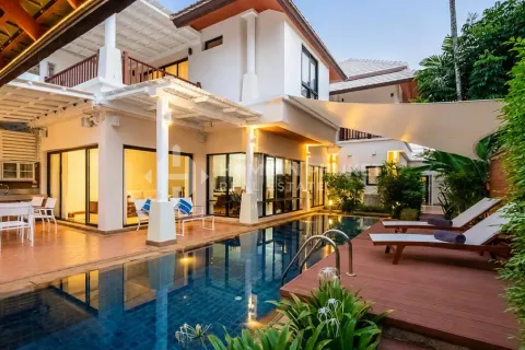 Maison à Phuket, Thaïlande 4 chambres № 209622 - photo 2
