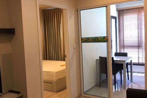 Condo à Huai Khwang, Bangkok, Thaïlande, 1 chambre № 48092 - photo 3