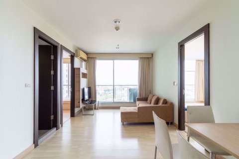 Condo à Bangkok, Thaïlande, 2 chambres à Rhythm Ratchada  № 50736