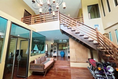 Casa de 6 dormitorios en Hang Dong, Tailandia № 200343 - foto 15