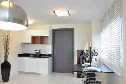 Condominio de 2 dormitorios en Pattaya, Tailandia № 184173 - foto 4