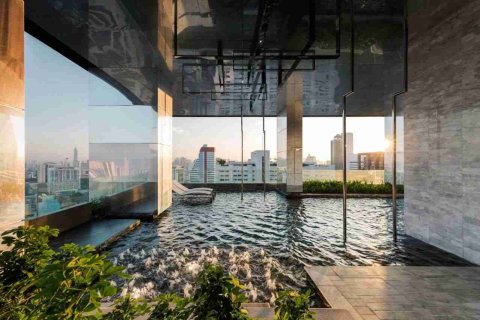Condominio de 2 dormitorios en Thonburi, Bangkok, Tailandia № 183069 - foto 10