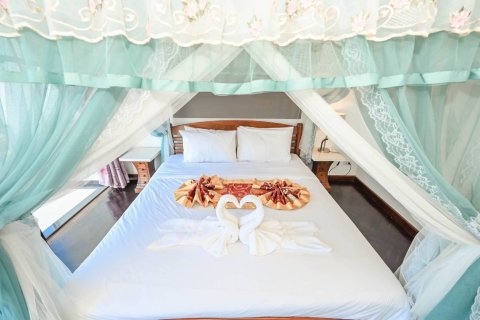 Chalet de 5 dormitorios en Ko Samui, Tailandia № 180136 - foto 5