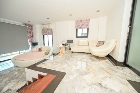 Chalet de 5 dormitorios en Ko Samui, Tailandia № 180136 - foto 7