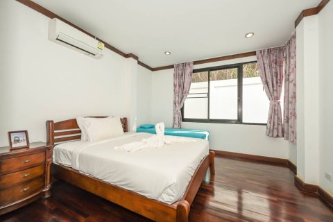 Chalet de 5 dormitorios en Ko Samui, Tailandia № 180136 - foto 4