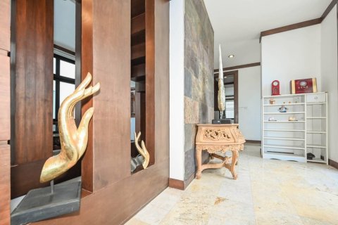 Chalet de 5 dormitorios en Ko Samui, Tailandia № 180136 - foto 12