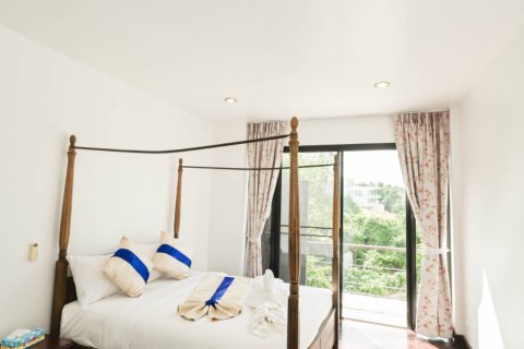 Chalet de 4 dormitorios en Ko Samui, Tailandia № 180135 - foto 9