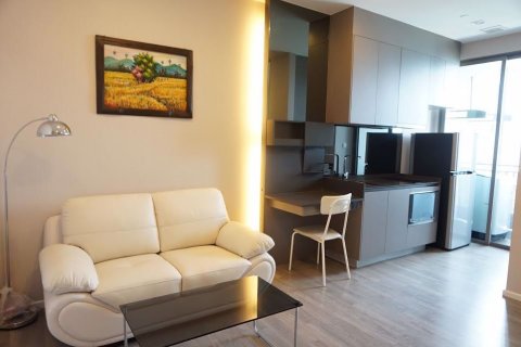 Condominio de 1 dormitorio en Khlong Toei, Bangkok, Tailandia № 47839 - foto 2