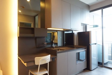 Condominio de 1 dormitorio en Khlong Toei, Bangkok, Tailandia № 47839 - foto 5