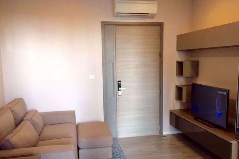 Condominio de 1 dormitorio en Khlong Toei, Bangkok, Tailandia № 47838 - foto 3