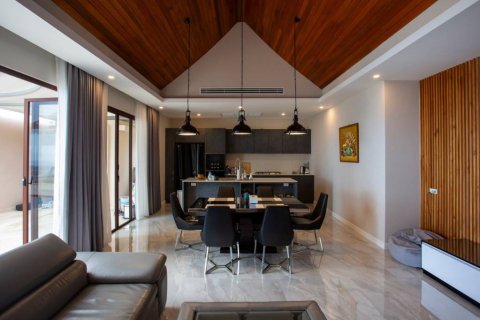 Chalet de 3 dormitorios en Surat Thani, Tailandia № 158809 - foto 7
