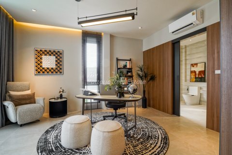 Casa de 4 dormitorios en Pattaya, Tailandia № 155428 - foto 10