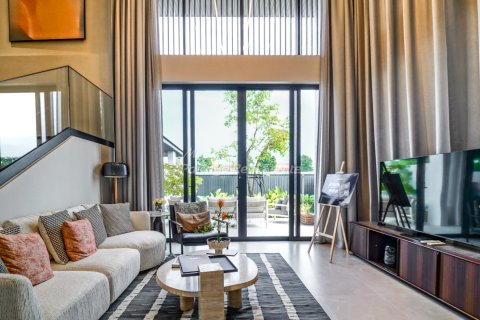 Casa de 4 dormitorios en Pattaya, Tailandia № 155428 - foto 7