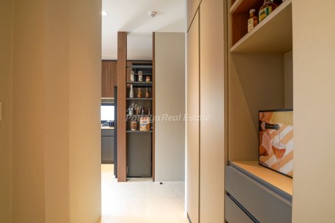 Casa de 4 dormitorios en Pattaya, Tailandia № 155428 - foto 14