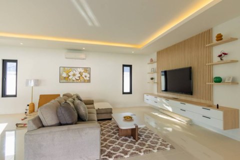 Chalet de 3 dormitorios en Hua Hin, Tailandia № 173057 - foto 5