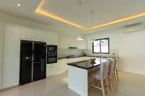 Chalet de 3 dormitorios en Hua Hin, Tailandia № 173057 - foto 9