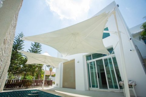 Chalet de 4 dormitorios en Hua Hin, Tailandia № 173020 - foto 2