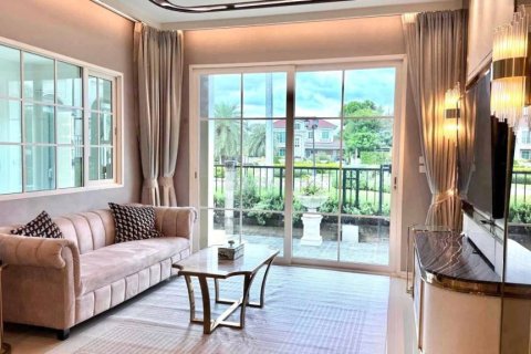 Casa de 3 dormitorios en Bangkok, Tailandia № 173019