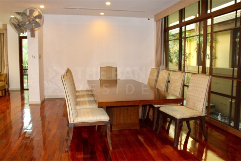 Casa de 4 dormitorios en Bangkok, Tailandia № 189207 - foto 7