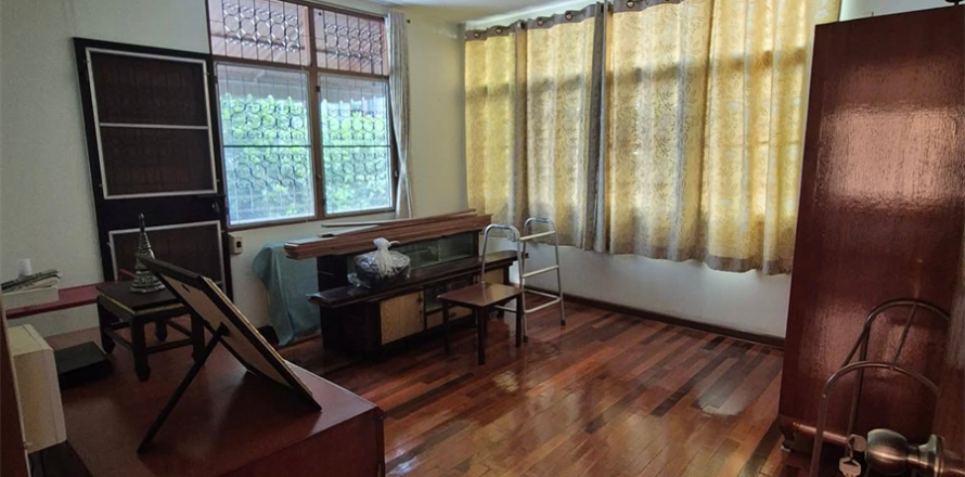 Casa de 2 dormitorios en Bangkok, Tailandia № 189211