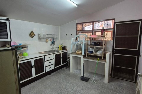 Casa de 2 dormitorios en Bangkok, Tailandia № 189211 - foto 7