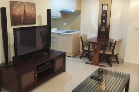 Condo in Bangkok, Thailand, 1 bedroom  № 143305