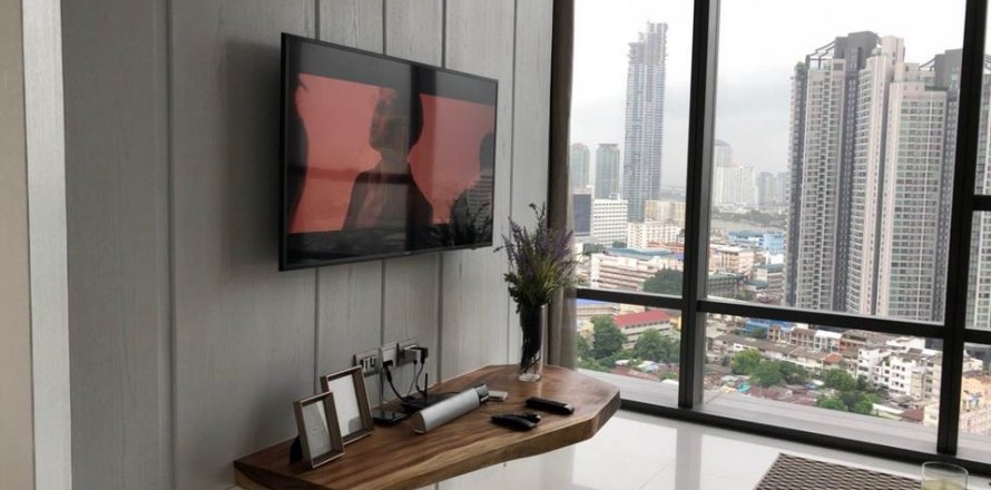 Condominio de 2 dormitorios en Sathon, Bangkok, Tailandia № 143309