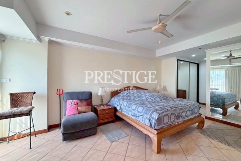 Condominio de 2 dormitorios en Pattaya, Tailandia № 197761 - foto 15