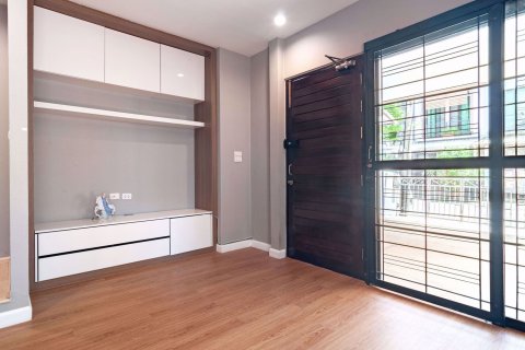 Haus in Suan Luang, Bangkok, Thailand 3 Schlafzimmer № 48097 - Foto 5