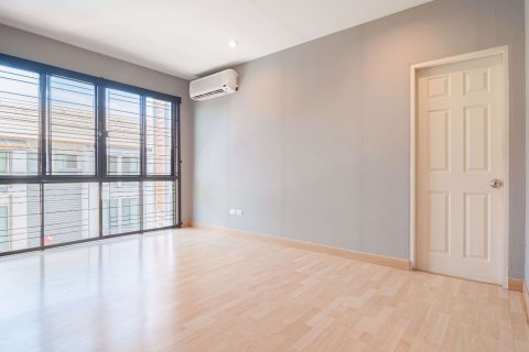 Haus in Suan Luang, Bangkok, Thailand 3 Schlafzimmer № 48097 - Foto 7
