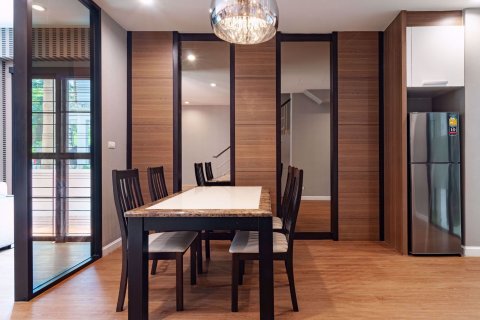 Haus in Suan Luang, Bangkok, Thailand 3 Schlafzimmer № 48097 - Foto 3