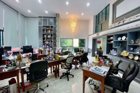 Casa de 6 dormitorios en Yan Nawa, Bangkok, Tailandia № 48101 - foto 10