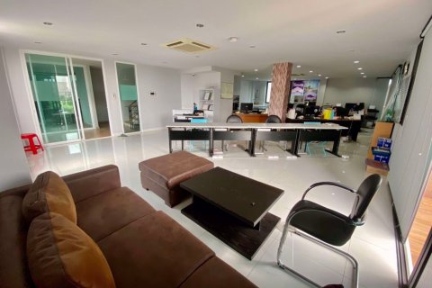 Casa de 6 dormitorios en Yan Nawa, Bangkok, Tailandia № 48101 - foto 15