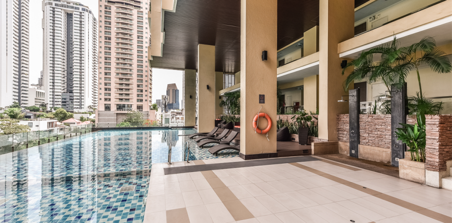 Condominio de 3 dormitorios en Bangkok, Tailandia № 185195