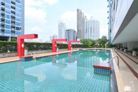 Condominio de 3 dormitorios en Bangkok, Tailandia № 185195 - foto 4