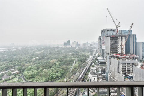 Condominio de 3 dormitorios en Bangkok, Tailandia № 185197 - foto 2