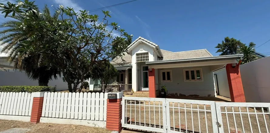 Chalet de 3 dormitorios en Hua Hin, Tailandia № 167307