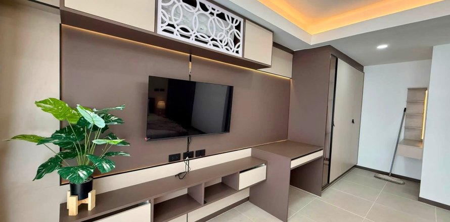 Apartamento de 3 habitaciones en Pattaya, Tailandia № 222783