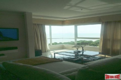 Apartamento de 2 dormitorios en Jomtien Beach, Pattaya, Tailandia № 202919 - foto 3