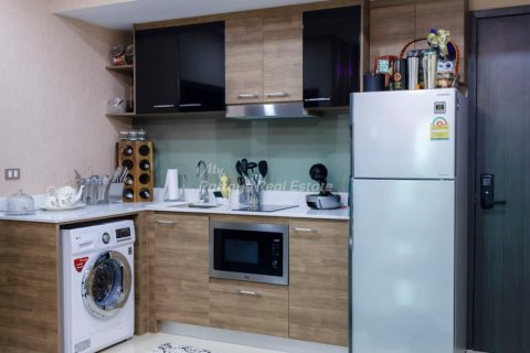Condominio de 2 dormitorios en Pattaya, Tailandia № 152445 - foto 4
