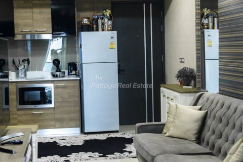 Condominio de 2 dormitorios en Pattaya, Tailandia № 152445 - foto 2