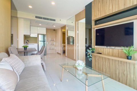 Condominio de 1 dormitorio en Bang Lamung, Tailandia № 152443 - foto 3