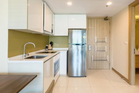 Condominio de 1 dormitorio en Bang Lamung, Tailandia № 152443 - foto 4